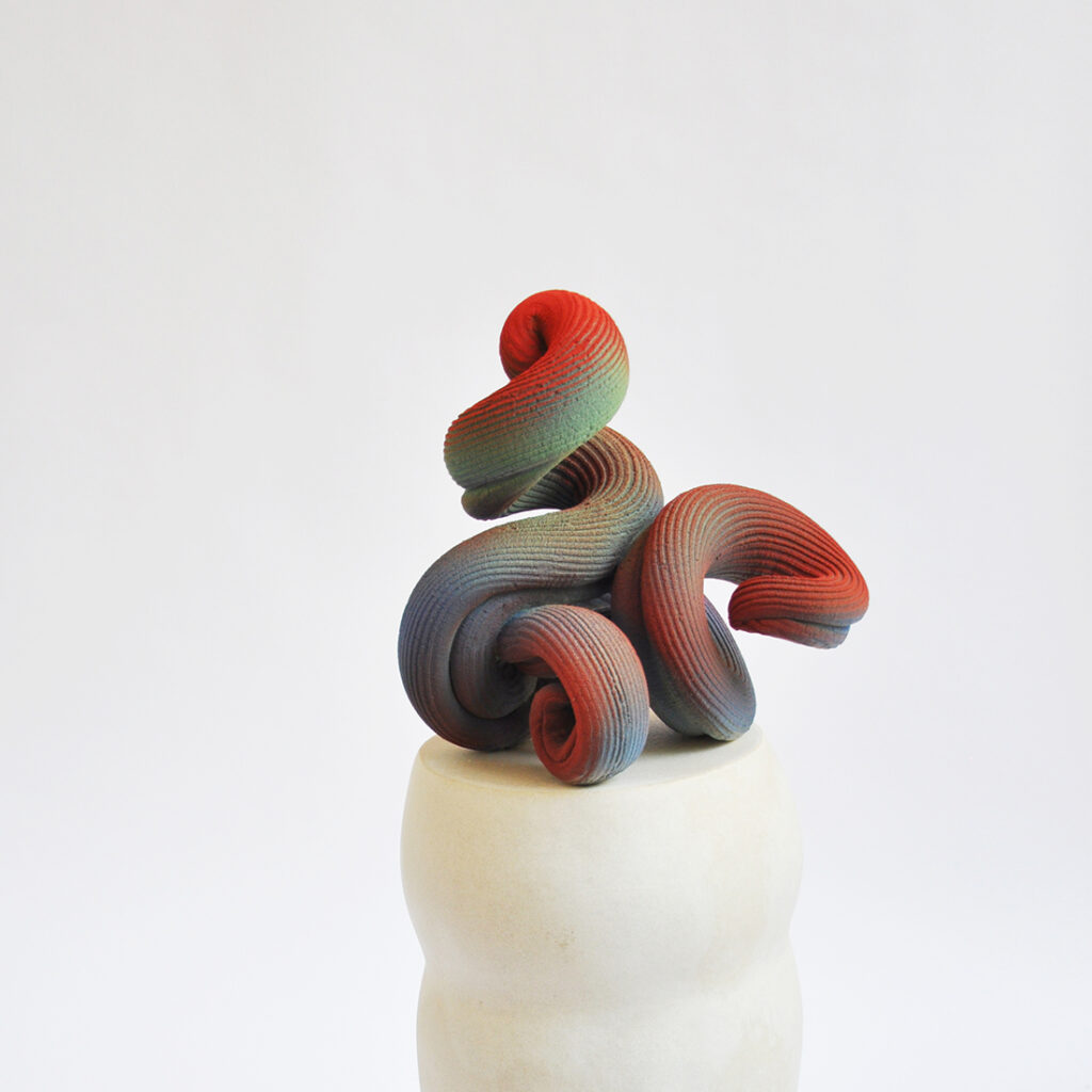 Claire Lindner - Twist and Curl - ceramic - Art contemporain