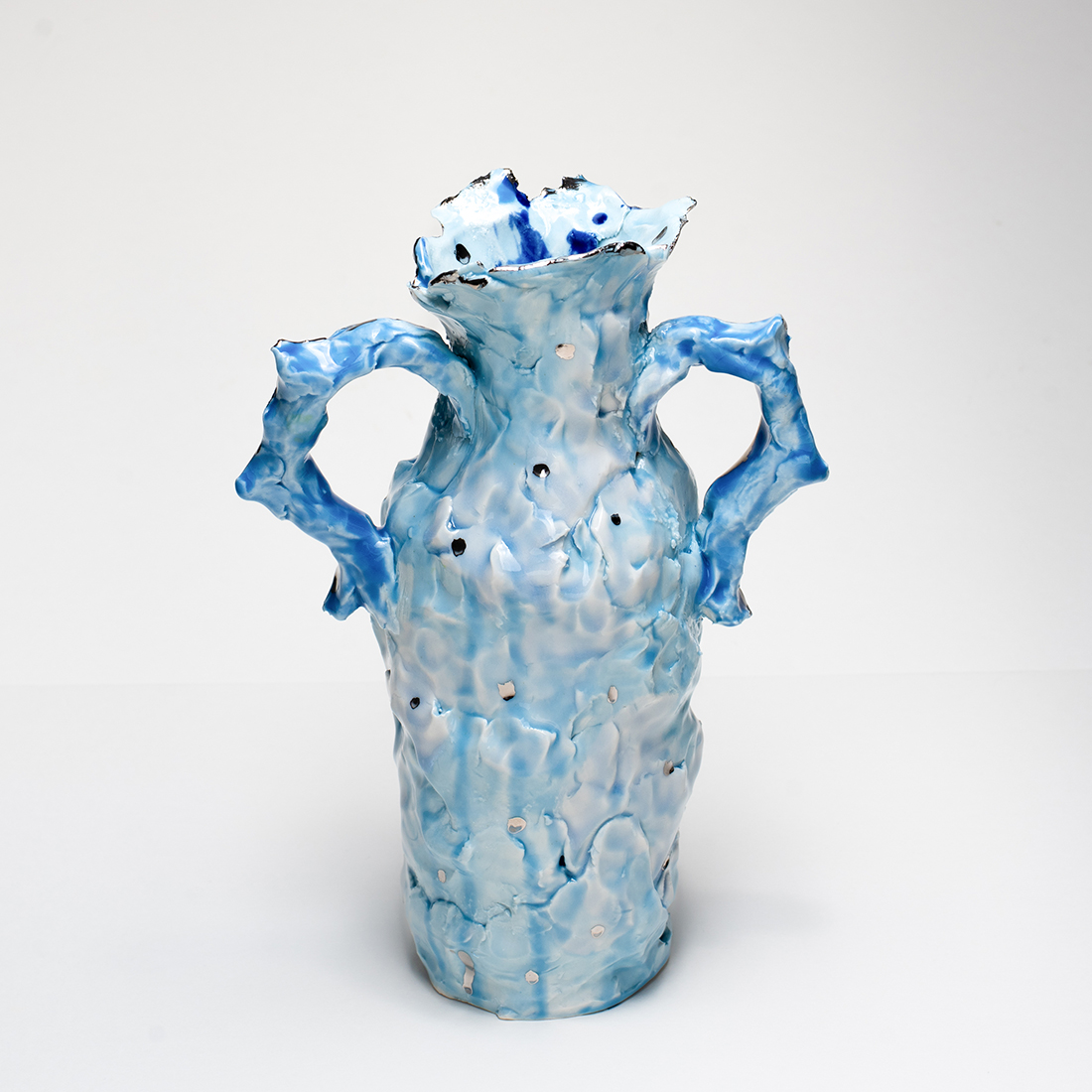 Happy-Vase-with-Dots - Faye Hadfield - Pot - Ceramic Art - Florian Daguet-Bresson