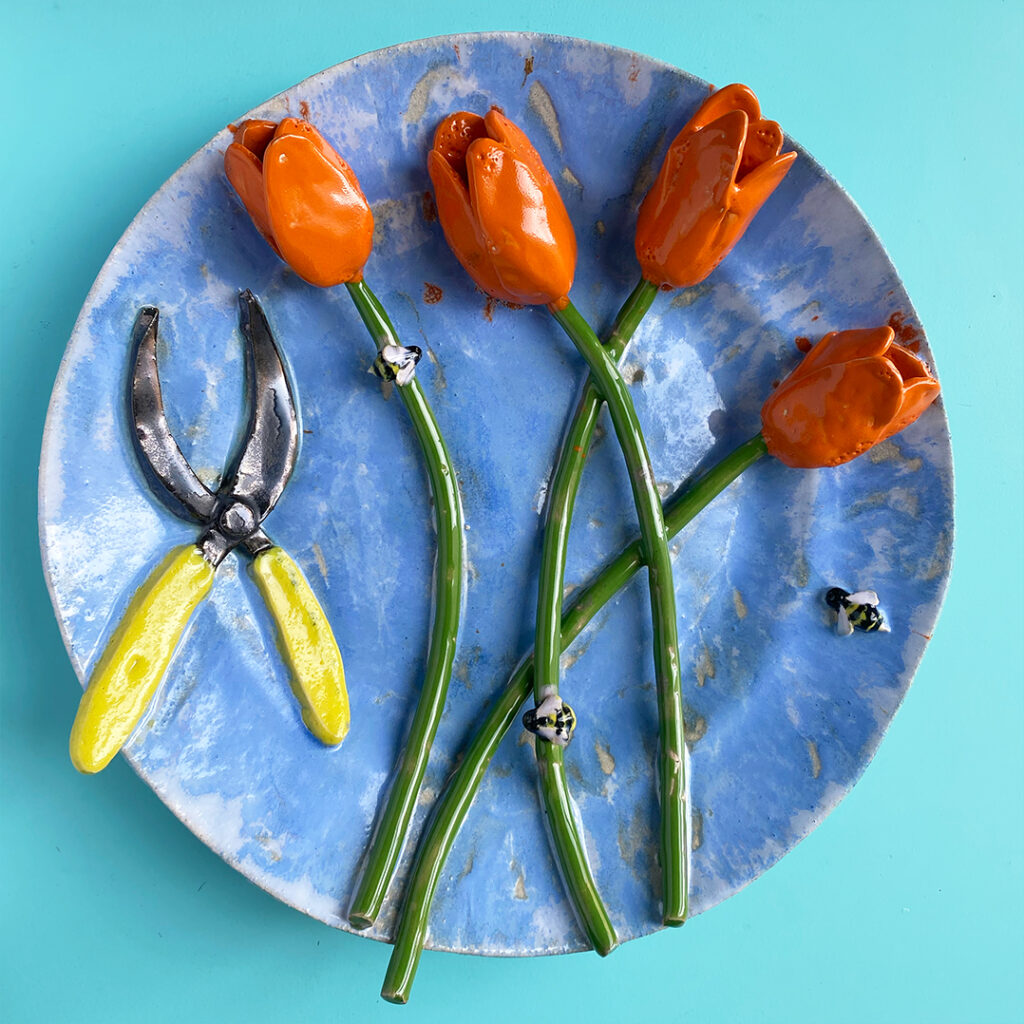Assiette aux tulipes - Superpoly - ceramique Art - Florian Daguet-Bresson A