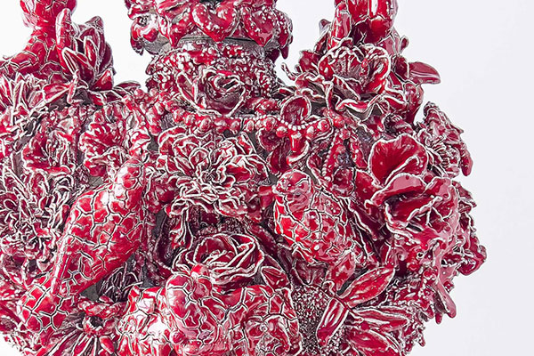 cda23_investir_ceramique_conteporaine_rouge-tt-width-1280-height-720-fill-1-crop-0-bgcolor-ffffffff