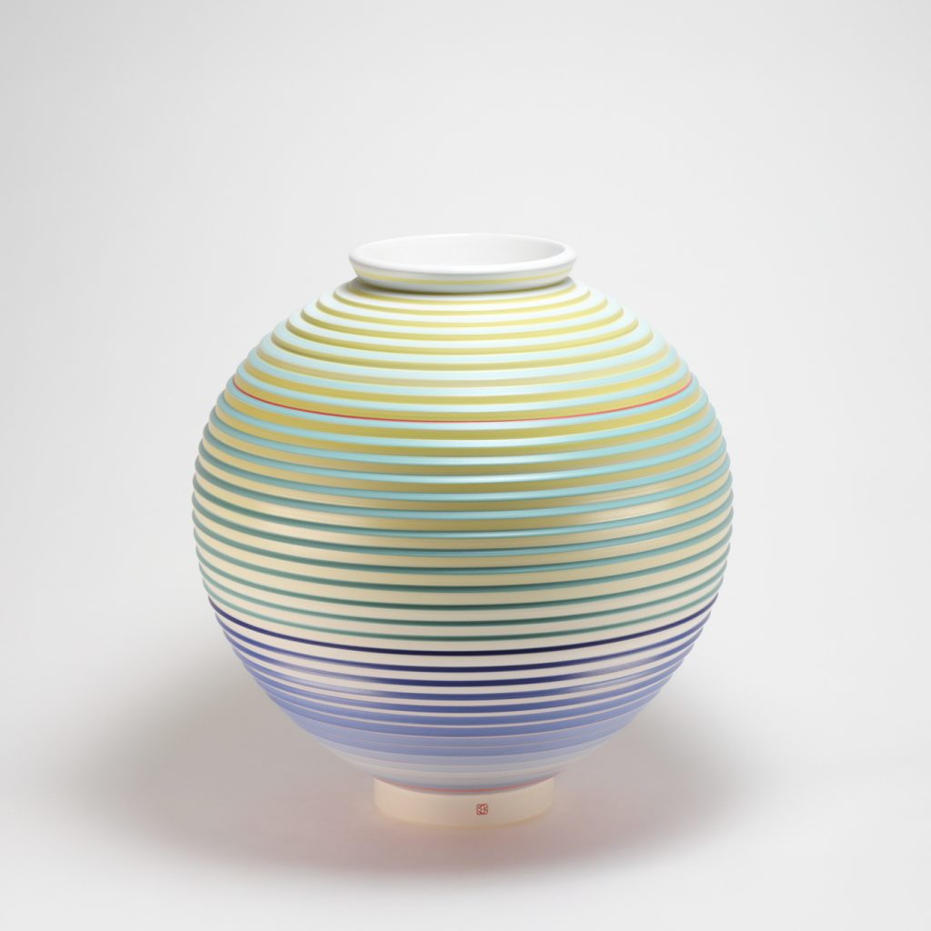 Jin Eui kim-OPot-Virtual Curve 2, D35.7 x H37.2, 2026--