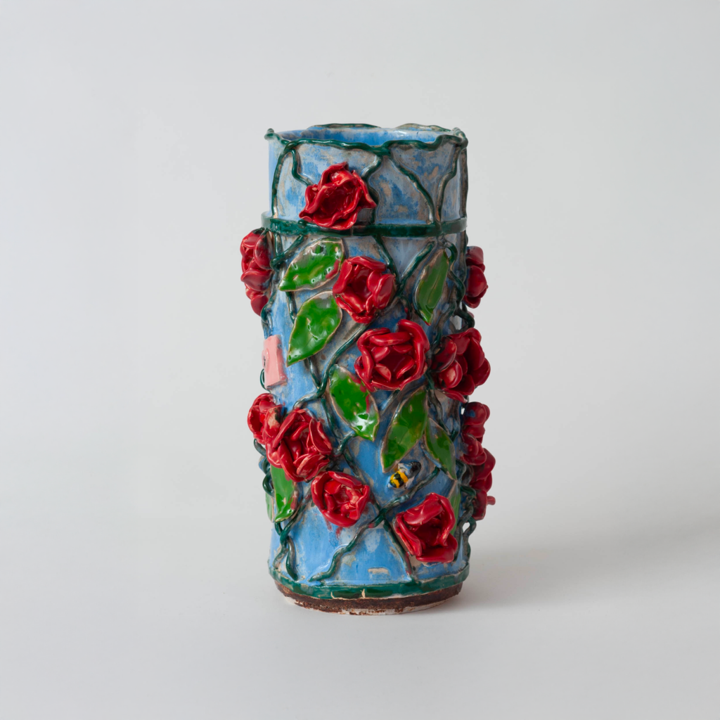 Vase aux roses